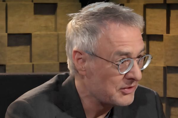 Porträt von Roberto Simanowski-SWR-April 2026 